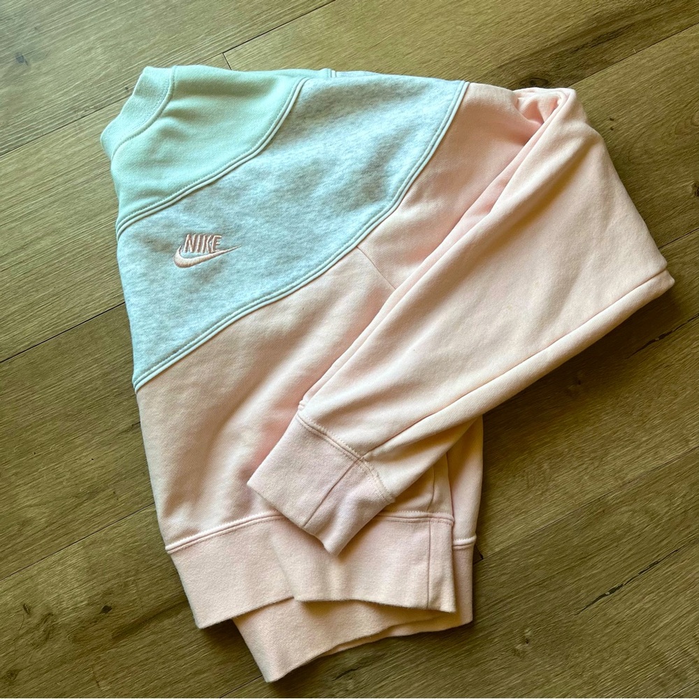 Nike Cropped Sweatshirt